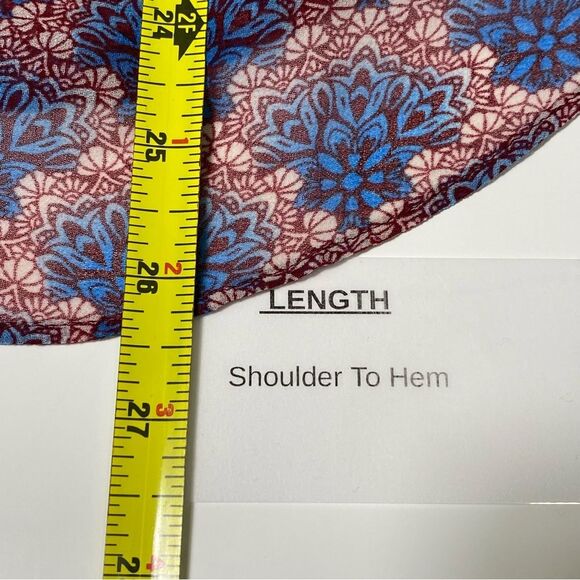 Cabi Burgundy & Blue Sleeveless Sheer Fan Blouse Women's Size Small - Picture 8 of 16